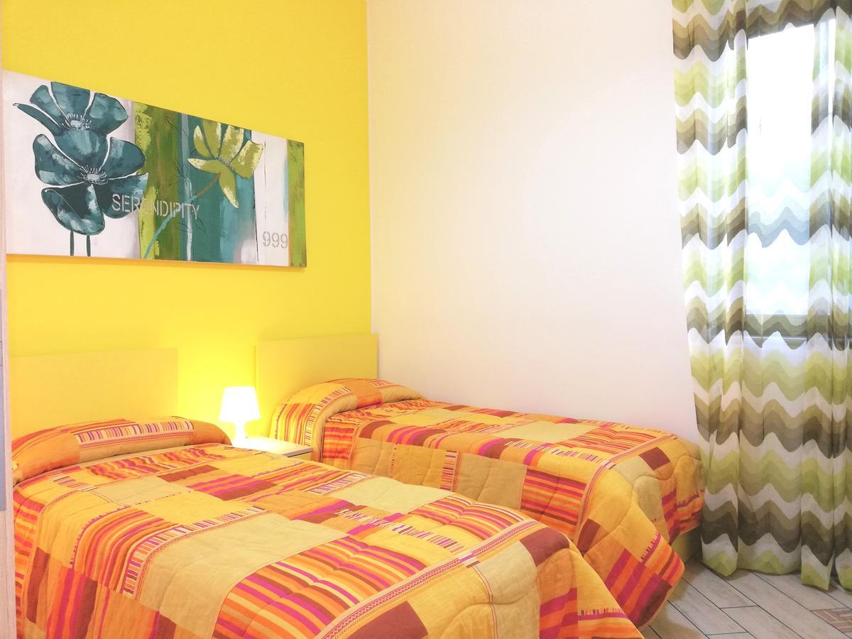 Capo D'Orlando Apartments エクステリア 写真
