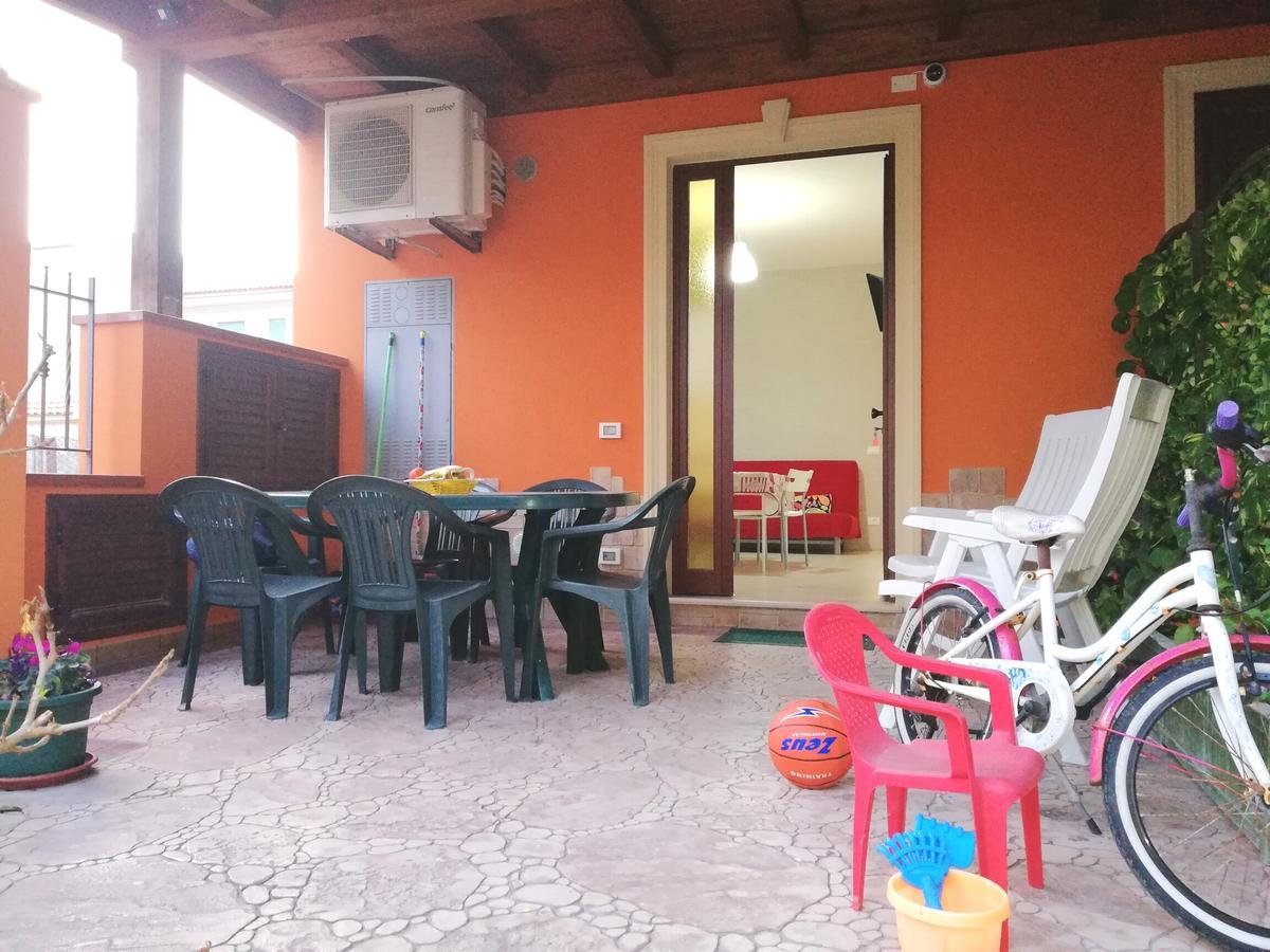 Capo D'Orlando Apartments エクステリア 写真