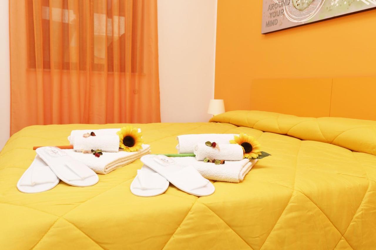 Capo D'Orlando Apartments エクステリア 写真