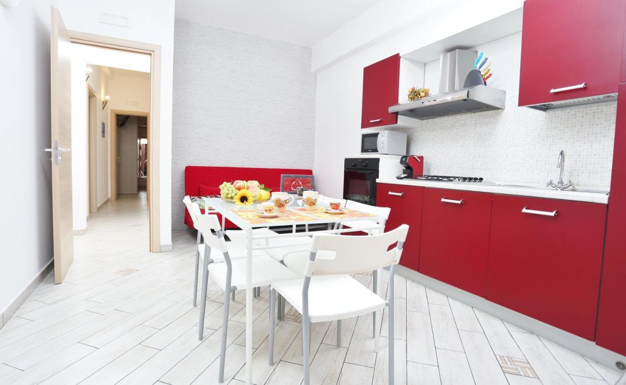 Capo D'Orlando Apartments エクステリア 写真