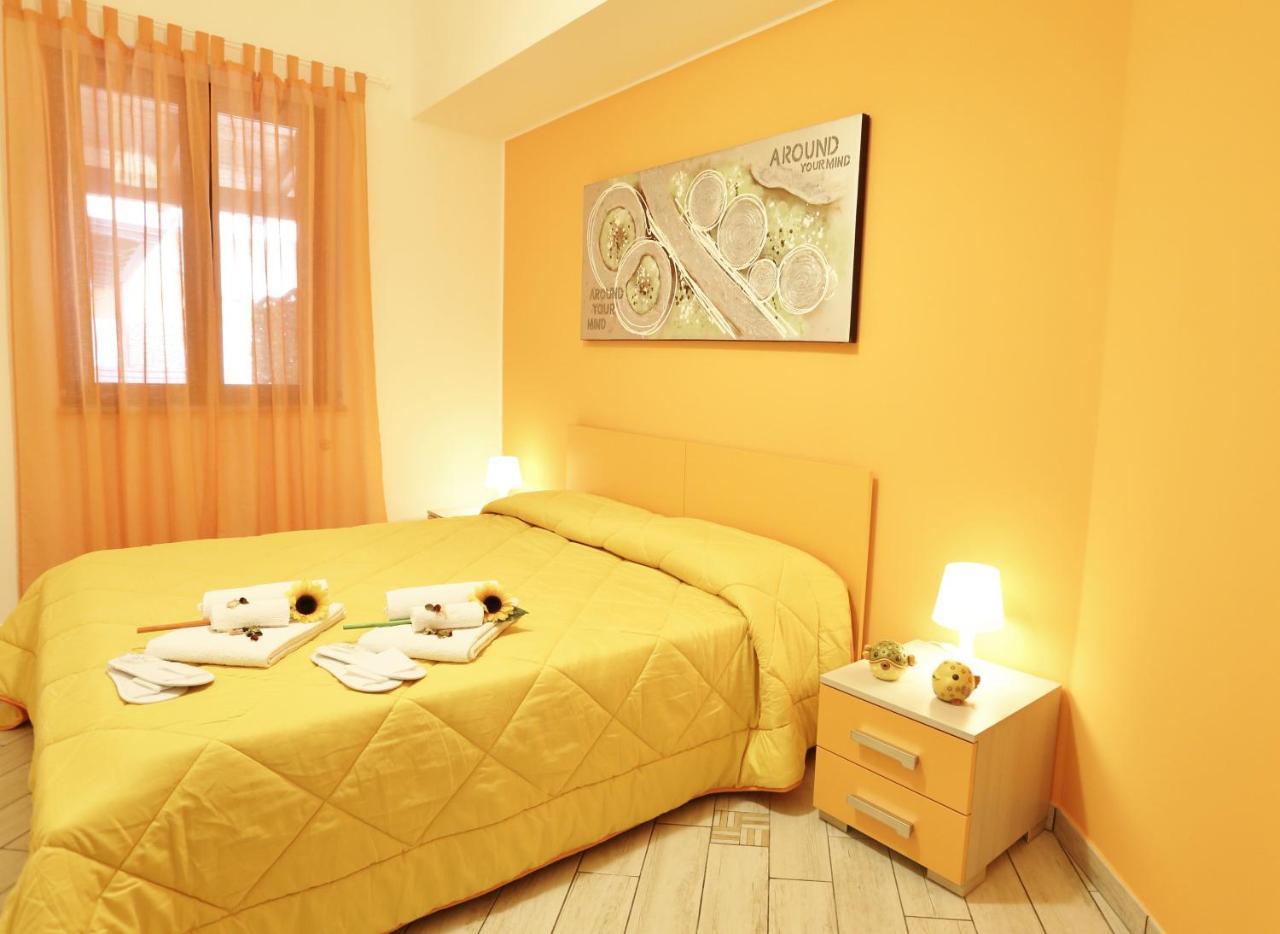 Capo D'Orlando Apartments エクステリア 写真