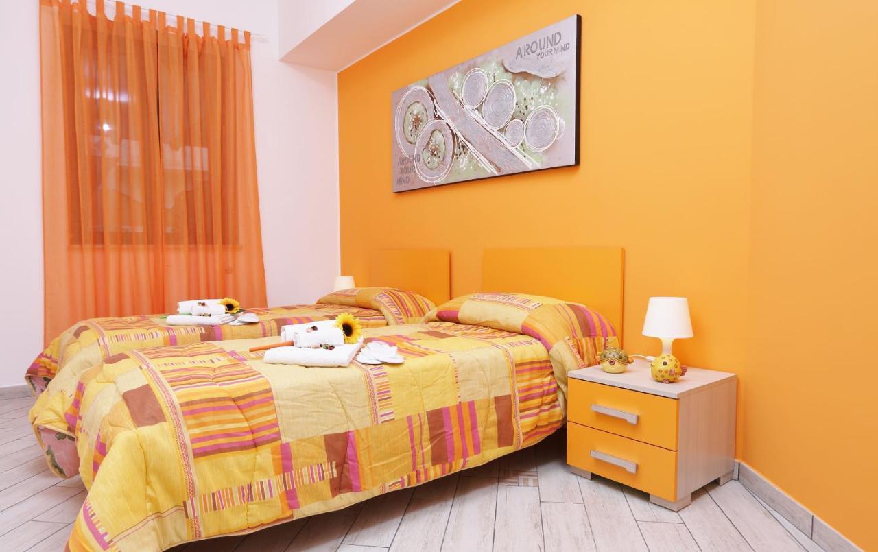 Capo D'Orlando Apartments エクステリア 写真