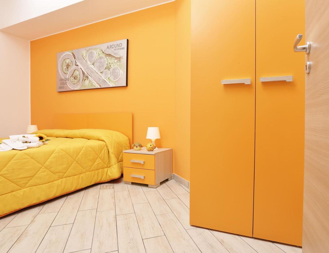 Capo D'Orlando Apartments エクステリア 写真