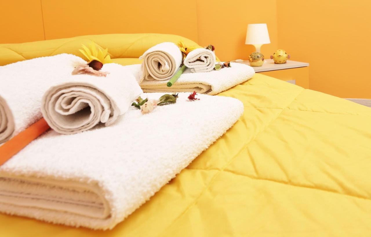 Capo D'Orlando Apartments エクステリア 写真