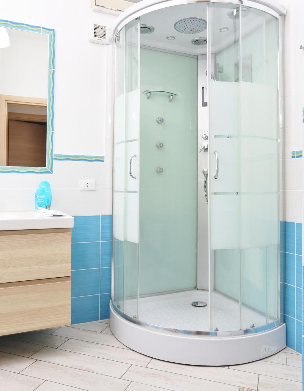 Capo D'Orlando Apartments エクステリア 写真